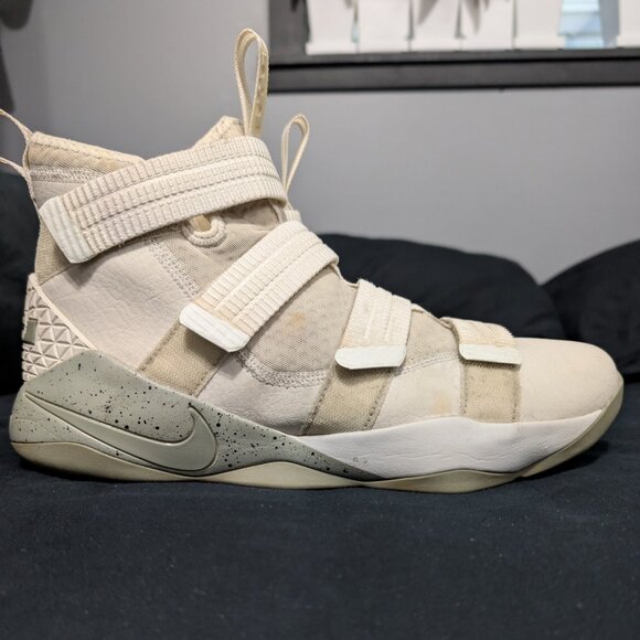 Nike Lebron Soldier 11 - Size 11 - Light Bone - Picture 1 of 6